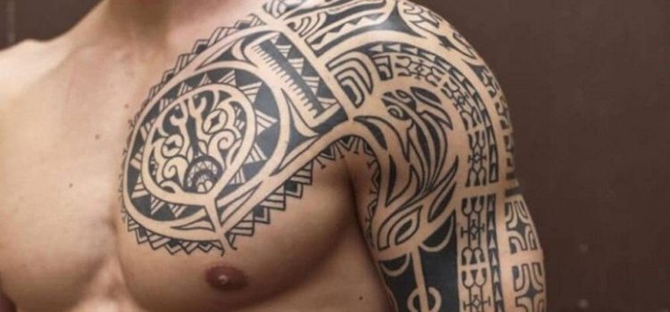 Tatuaggio tribale uomo 2022